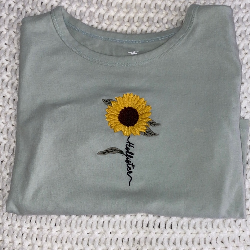 Hollister sunflower baby tee